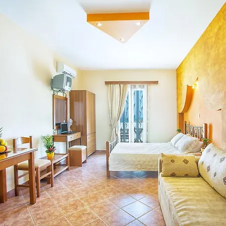 Golden Sun Aparthotel Stelida (Naxos)