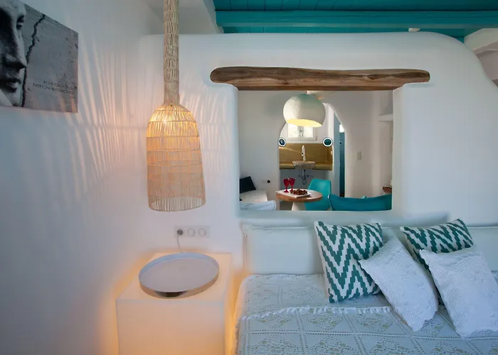 Golden Sun Stelida (Naxos)