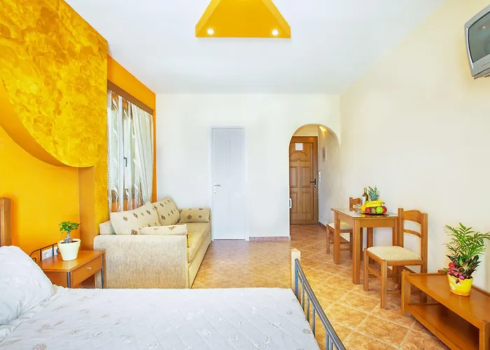 Golden Sun 3* Stelida (Naxos)