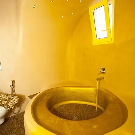 Golden Sun Hotel